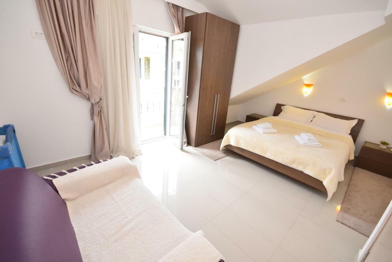 Grifone Coastline Apartment Herceg Novi Bagian luar foto